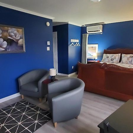 Dans Les Bras De Memphre Bed & Breakfast Magog Exterior photo